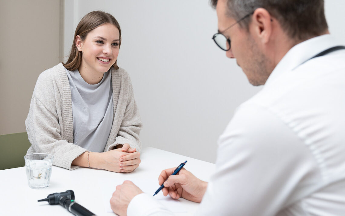 gesundheitszentrum-panoramastrasse-allgemeinmedizin-patientengespraec